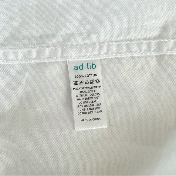 3/$30 NWOT Blue Stripe Long Sleeve Shirt for Man - Picture 7 of 10